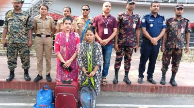 ভারতে পাচার হওয়া দুই নারীকে বেনাপোল দিয়ে ফেরত