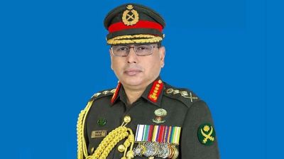 হজ পালনে সৌদি আরব গেলেন সেনাবাহিনী প্রধান  