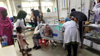 গ্যাস বিস্ফোরণে স্বামী-সন্তানদের পর চলে গেলেন গৃহবধূ সালমা