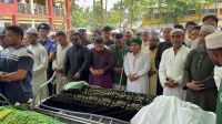চার ভাইয়ের জানাজায় মানুষের ঢল, ইমামতি করলেন আরেক ভাই  