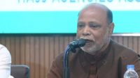 ‘হজের বিমান ভাড়া ১ লাখ টাকায় নামিয়ে আনা সম্ভব’