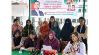 ‘অপপ্রচারের’ প্রতিবাদ মুমিনুন্নিসা কলেজ ছাত্রদলের
