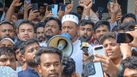 নাসীরুদ্দীন পাটওয়ারীকে ঘিরে মসজিদে ভাঙচুর, আহত ৫