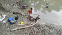 অবৈধভাবে বালু তোলার দায়ে ব্যবসায়ীকে কারাদণ্ড