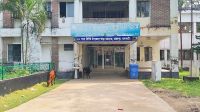 পানির অভাবে অচল স্বাস্থ্য কমপ্লেক্স, দুর্গন্ধ ও দুর্ভোগে অতিষ্ঠ জনজীবন