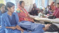 চিতলমারীতে প্রচণ্ড তাপপ্রবাহে ১২ ছাত্রী অসুস্থ