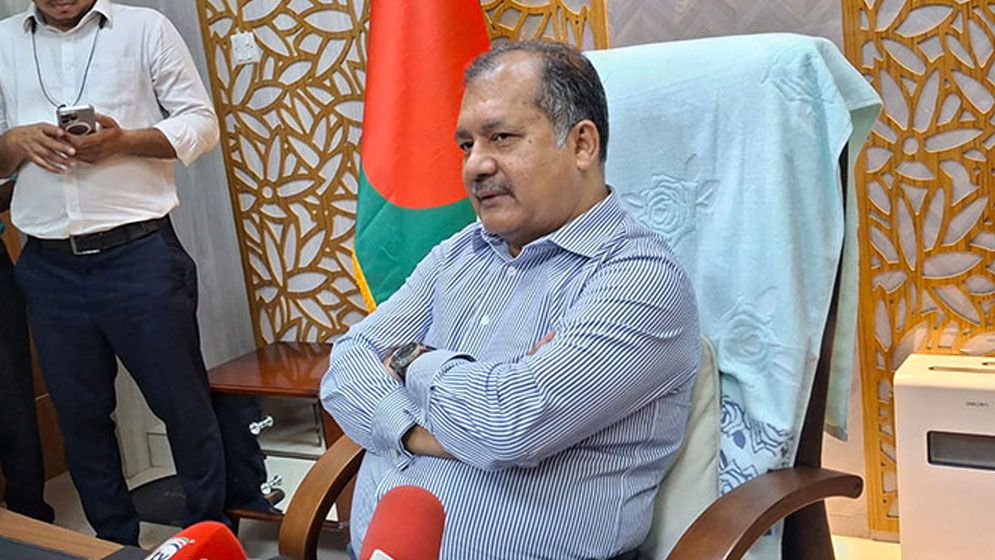 জনতুষ্টিবাদী সিদ্ধান্ত গ্রহণ করাটাই সরকারের একমাত্র কাজ নয়  