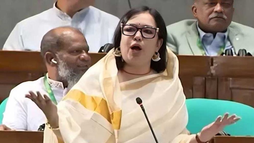 ‘গ্রামাঞ্চলে ১০-১২ ঘণ্টা বিদ্যুৎ থাকে না’