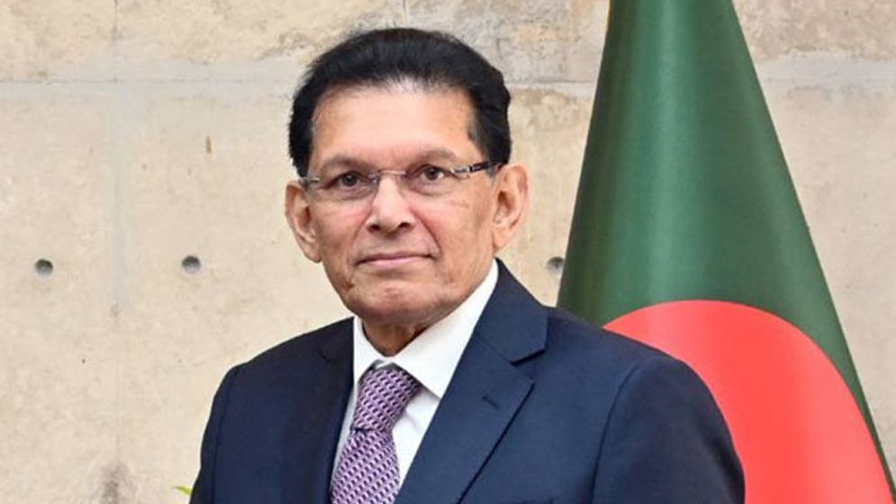 দেশে ফিরেছেন পররাষ্ট্রমন্ত্রী