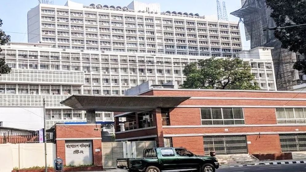 প্রশাসনে ব্যাপক রদবদল, সাত অতিরিক্ত সচিবকে বদলি-পদায়ন