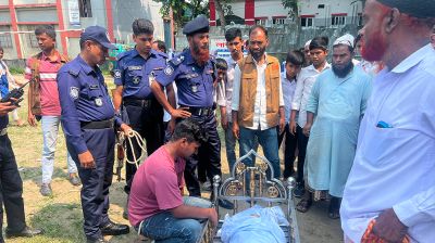 পুলিশি পাহারায় জানাজা শেষে কারাগারে ফেরত