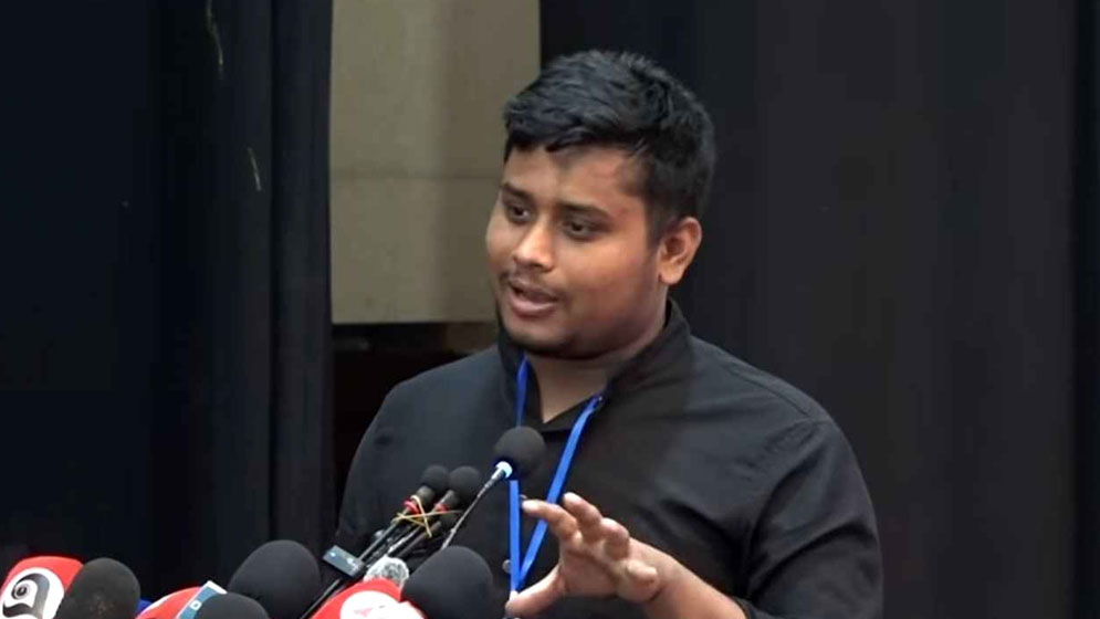 পুলিশকে ‘ম্যানেজ’ করে চলার সংস্কৃতি থেকেই দুর্নীতির জন্ম। সংসদ সদস্য হাসনাত আবদুল্লাহর এই বক্তব্যের সঙ্গে আপনি কী একমত?